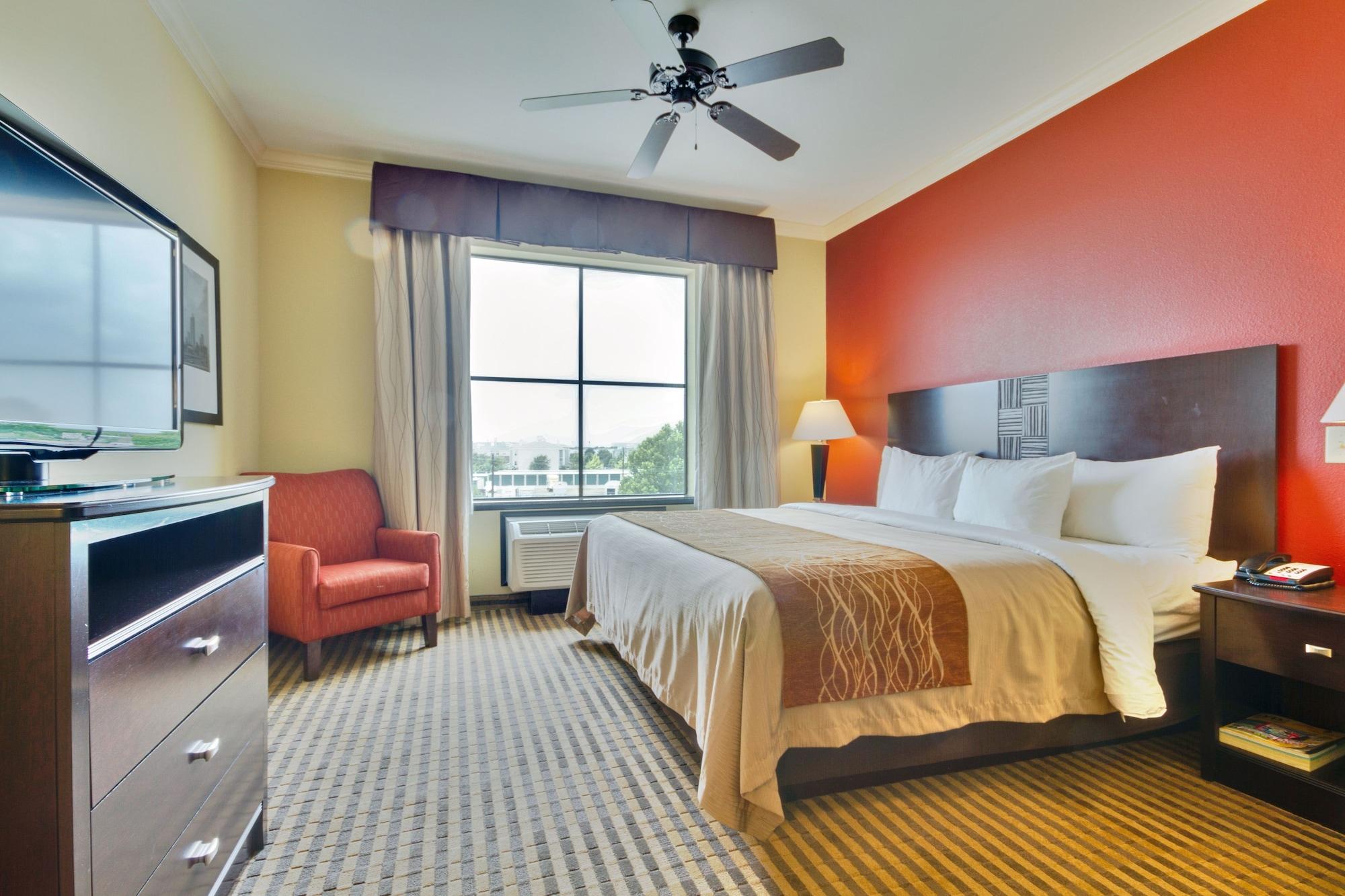 Hotel Comfort & - Fossil Creek 3*