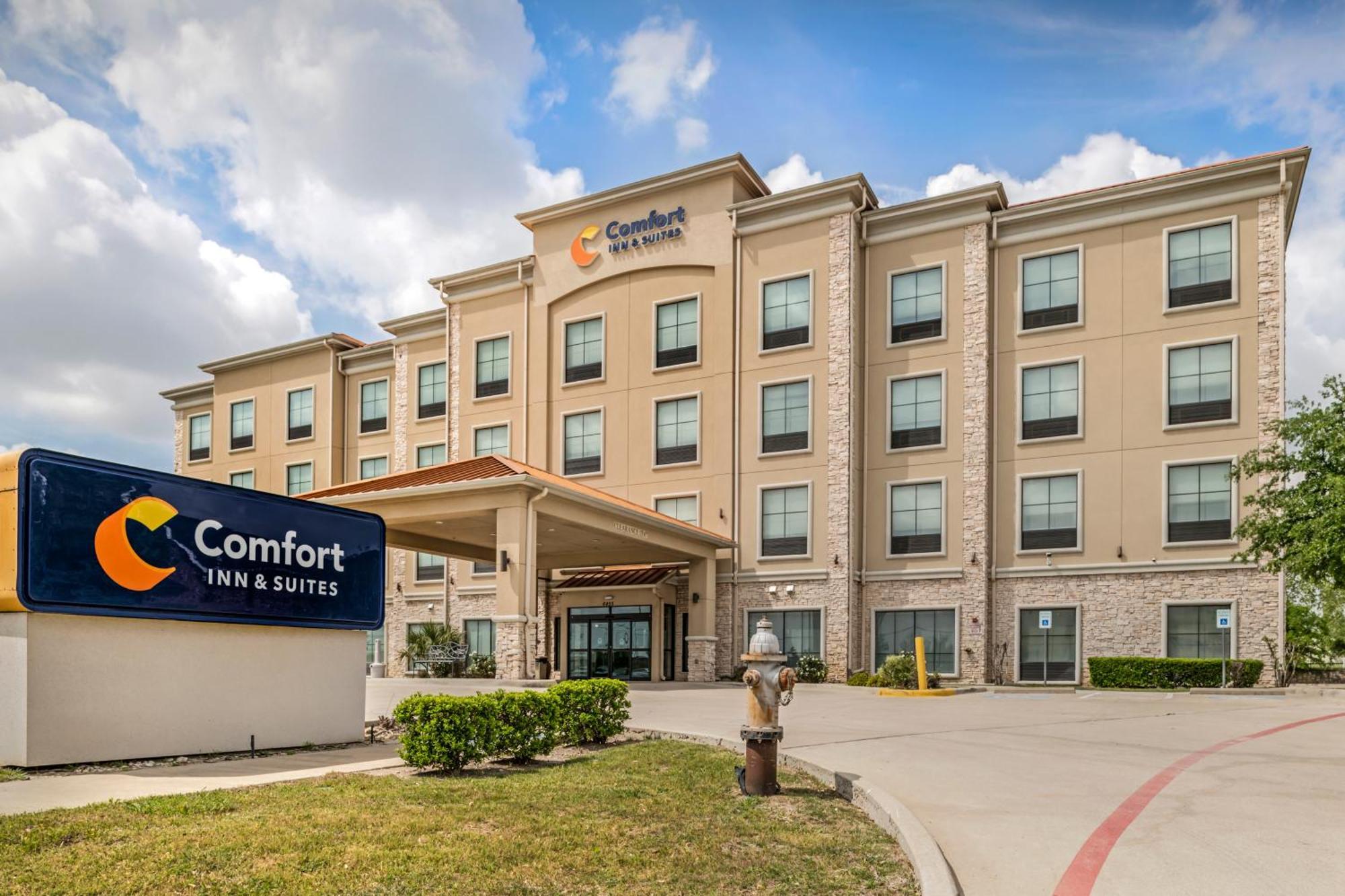 Hotel Comfort & - Fossil Creek Fort Worth